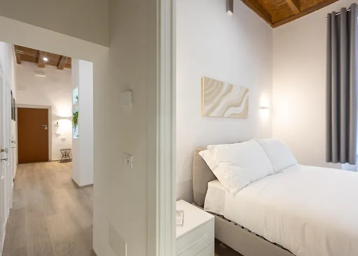 Navona Modern By In Rzym