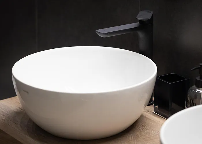 Navona Modern By In