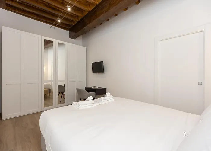 Navona Modern By In Apartament Rzym